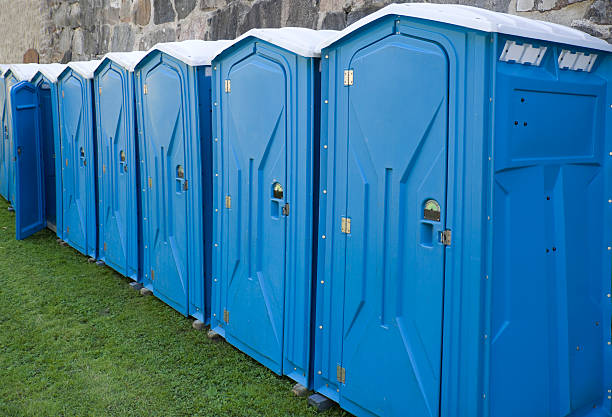 Types of Portable Toilets We Offer in Morristown, NJ